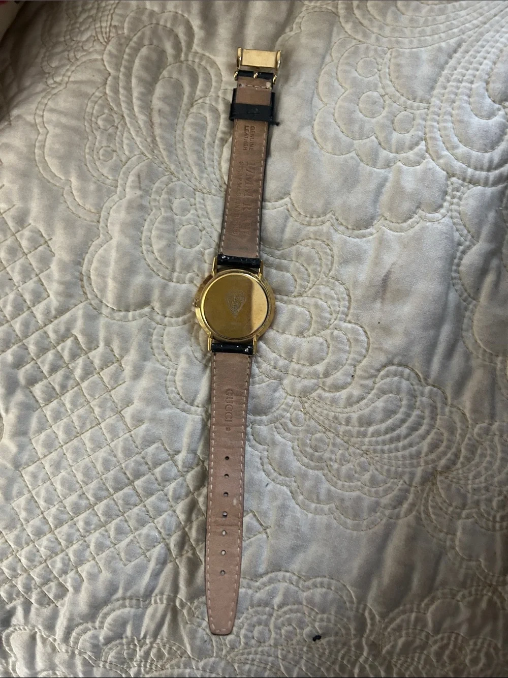 Gucci Gold-Tone Round Dial with Black Leather Croc Strap Men’s Watch